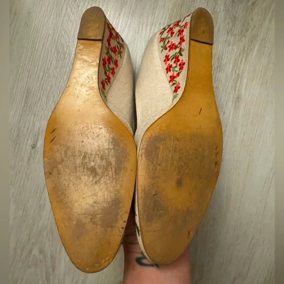 DeLISO. 1960s Vintage Floral Wedges - Picture 8 of 9